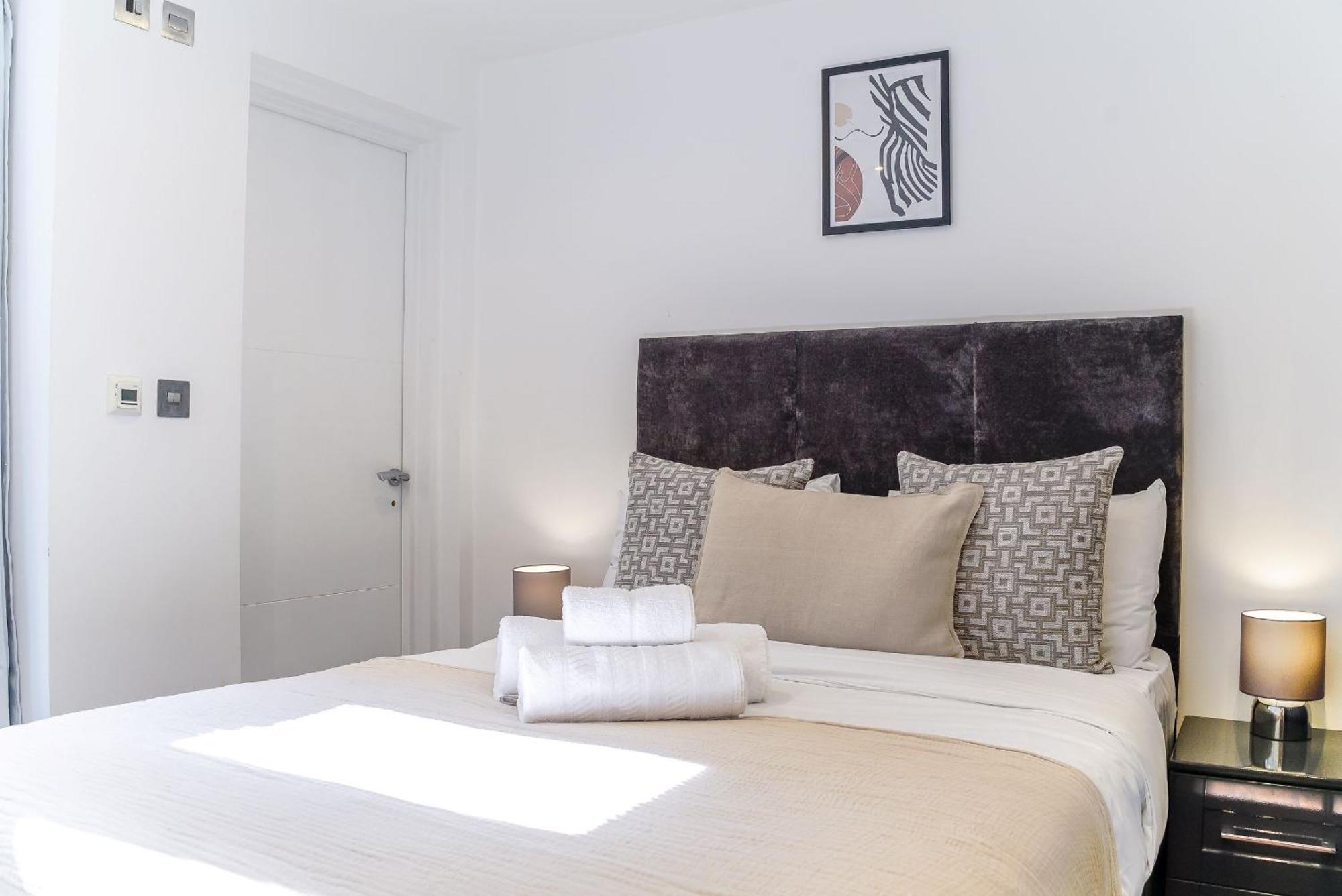 Notting Hill & Hyde Park - 2Br - Cityapartmentstay London Eksteriør billede