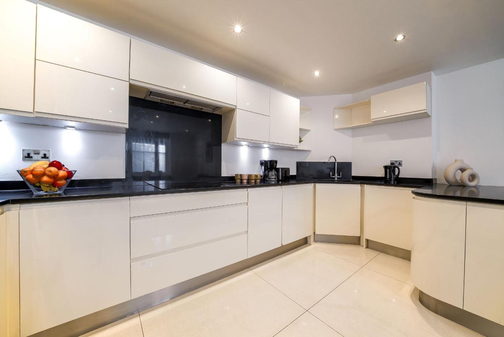 Notting Hill & Hyde Park - 2Br - Cityapartmentstay London Eksteriør billede